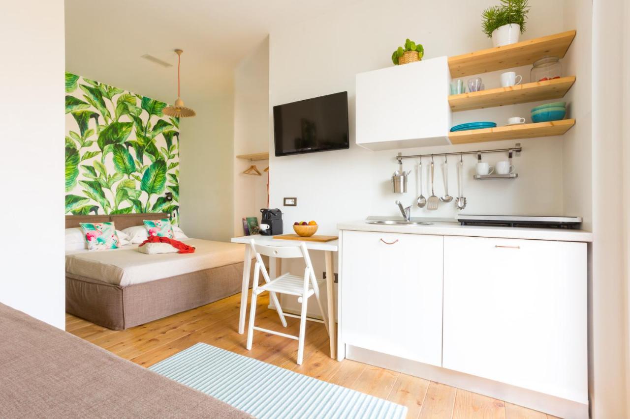 Duomo Views, Light, Jungle-Inspired Studio With Terrace Milan Exterior photo